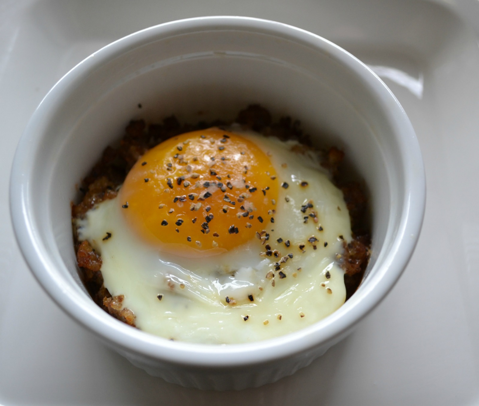 breakfast, baked egg, sausage