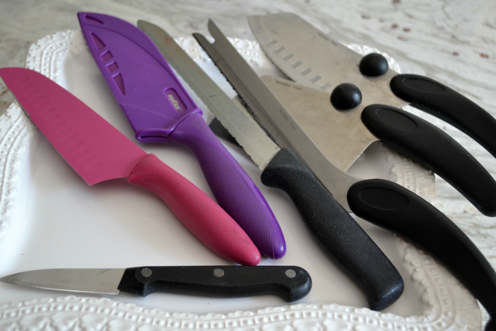 knives, kids cooking classes