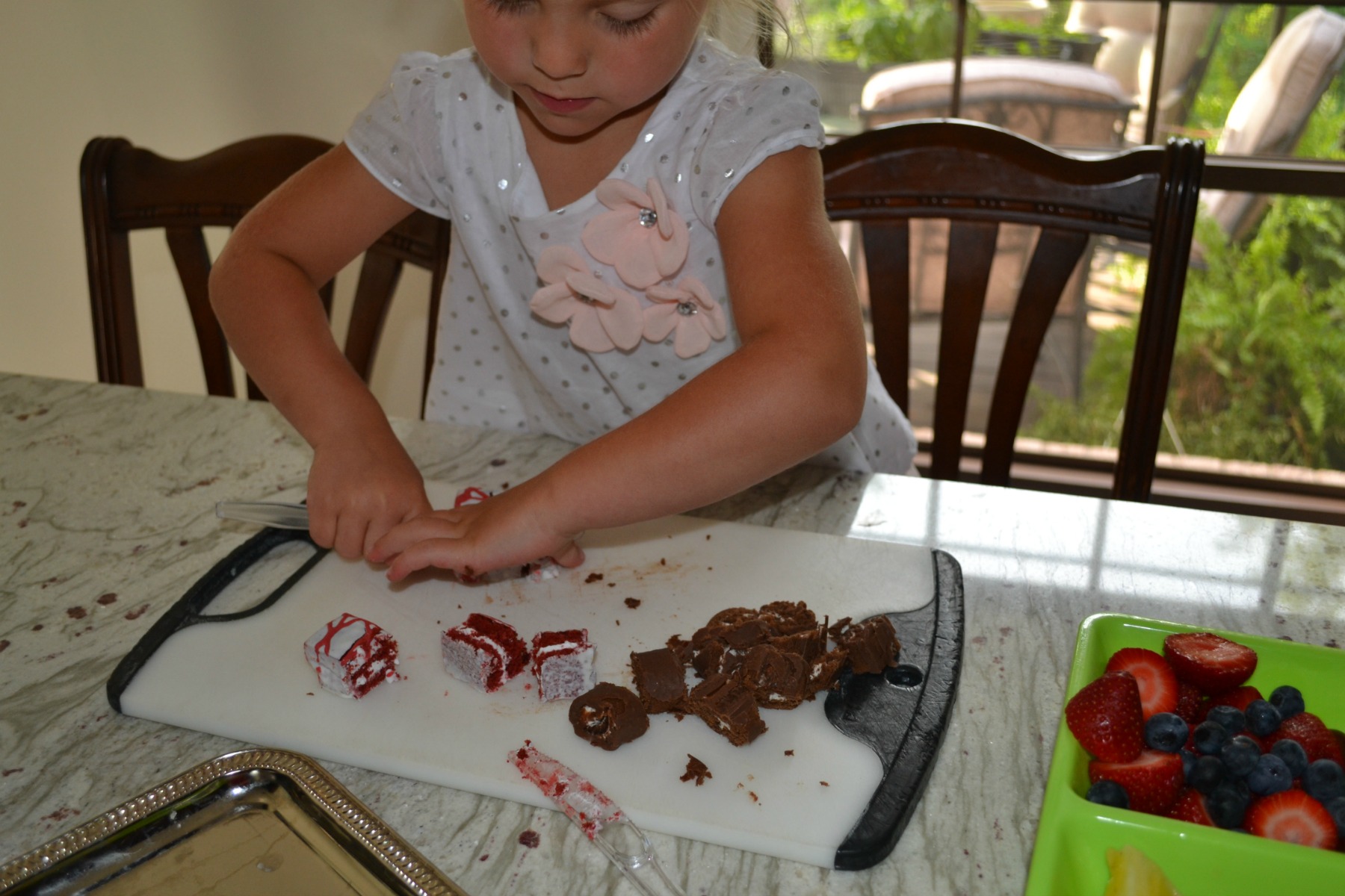 fruit, snack cakes, dessert kabobs, kids cooking