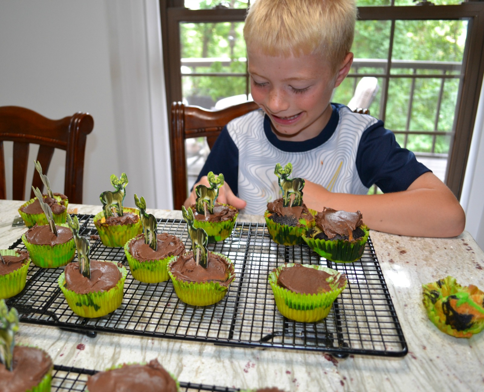 camo cupcakes, kids cooking class