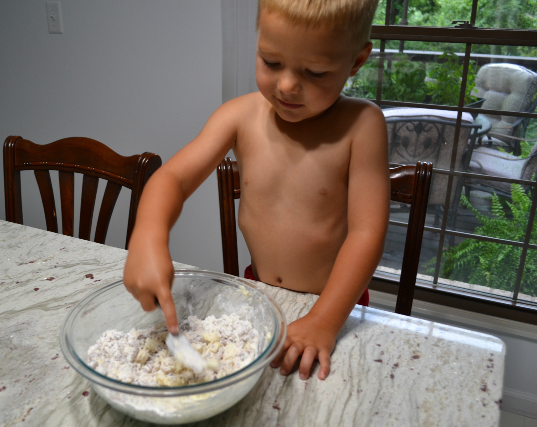 strawberry cream dessert, kids cooking class