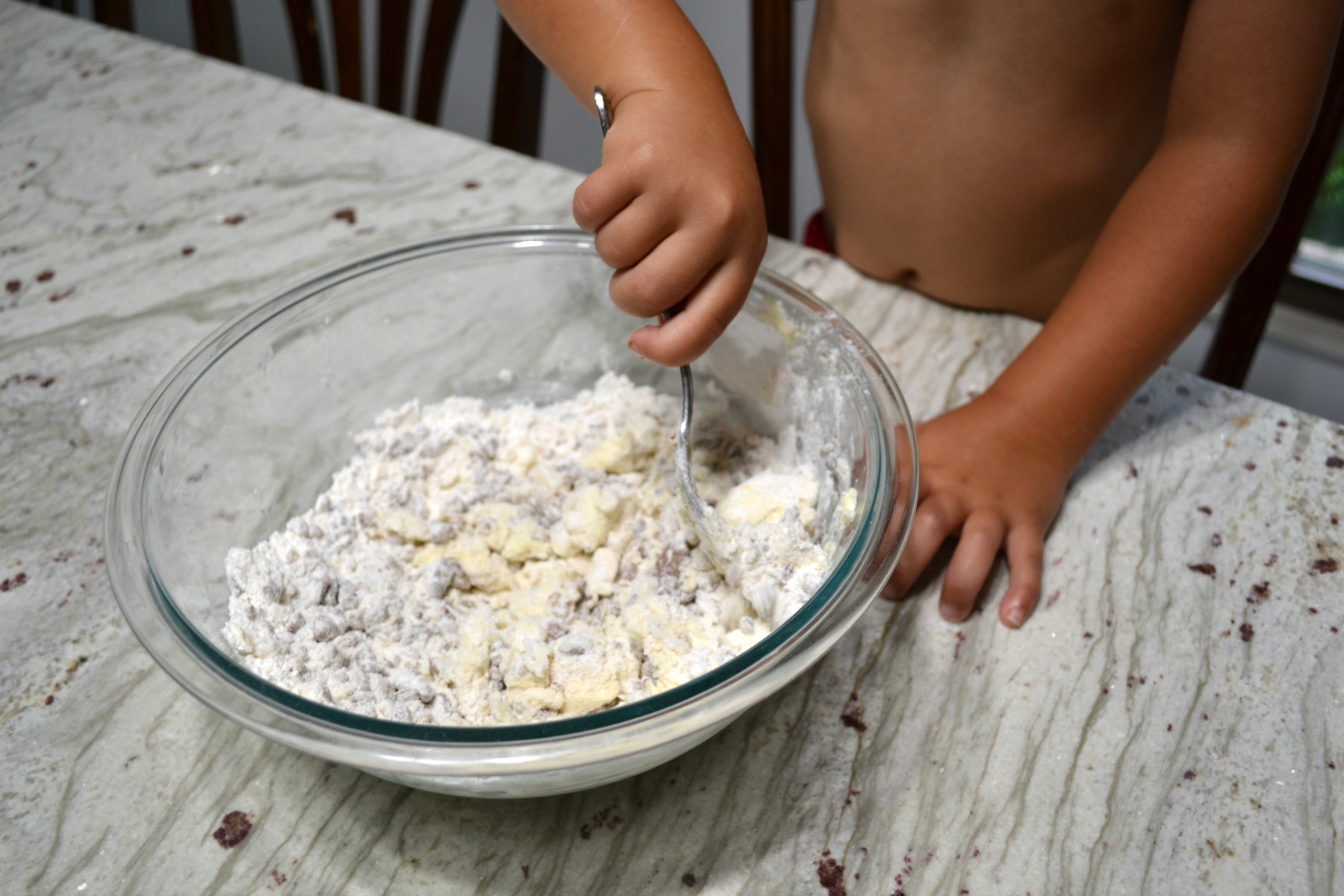 strawberry cream dessert, kids cooking class