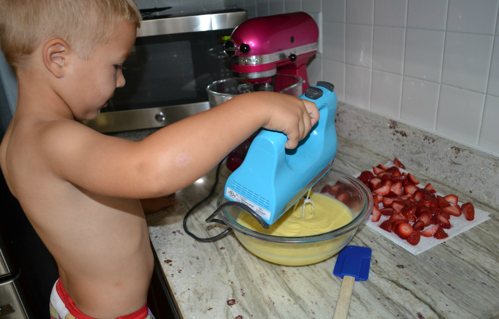 strawberry cream dessert, kids cooking class