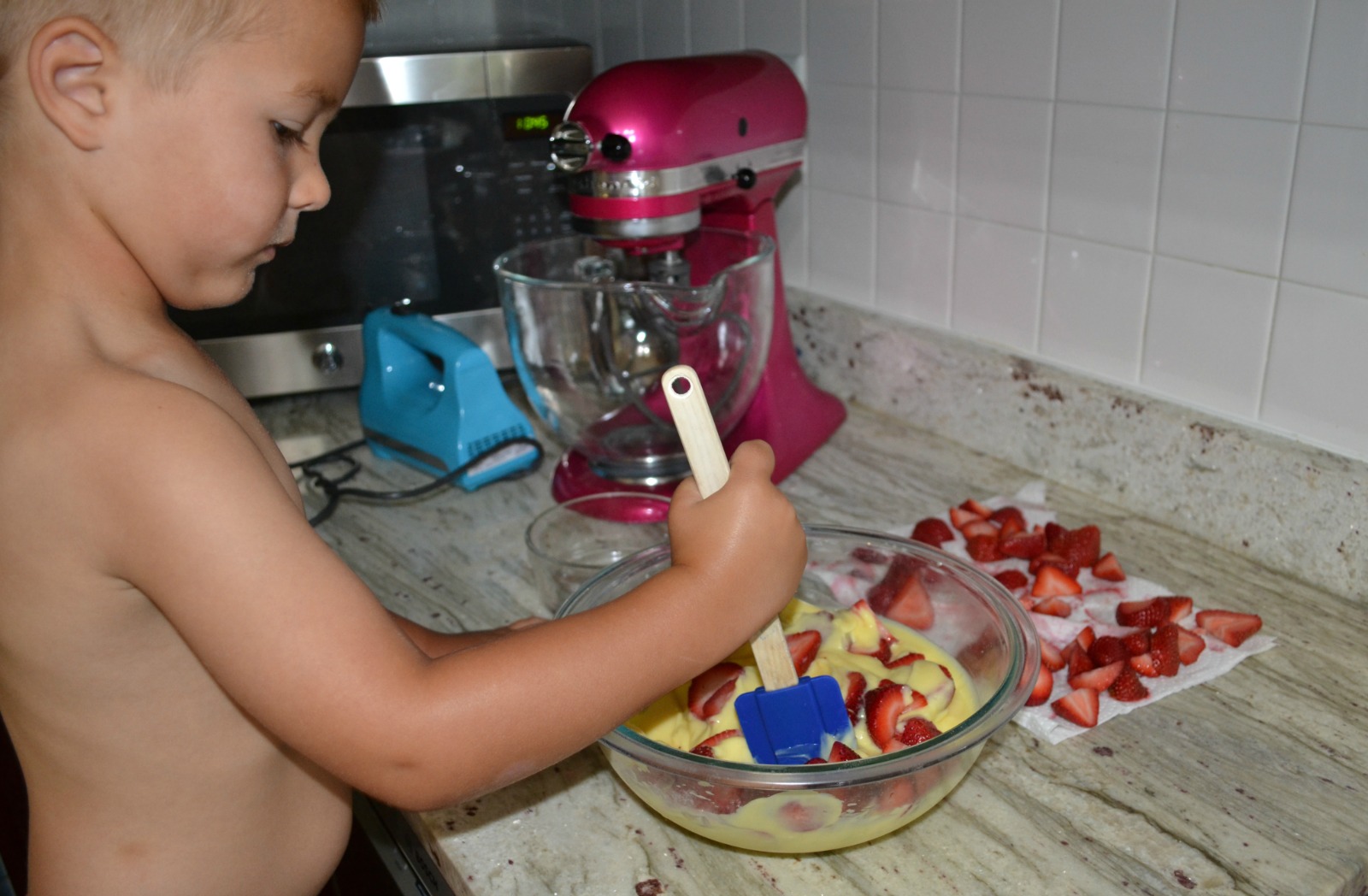 strawberry cream dessert, kids cooking class