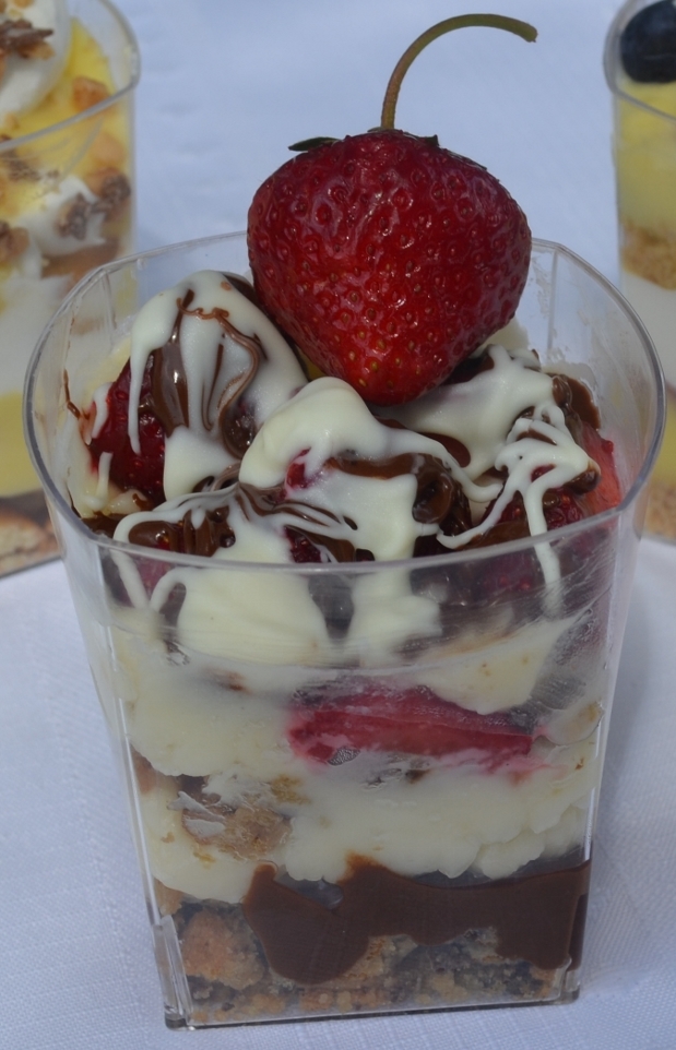 strawberry parfait, chocolate chip cookie