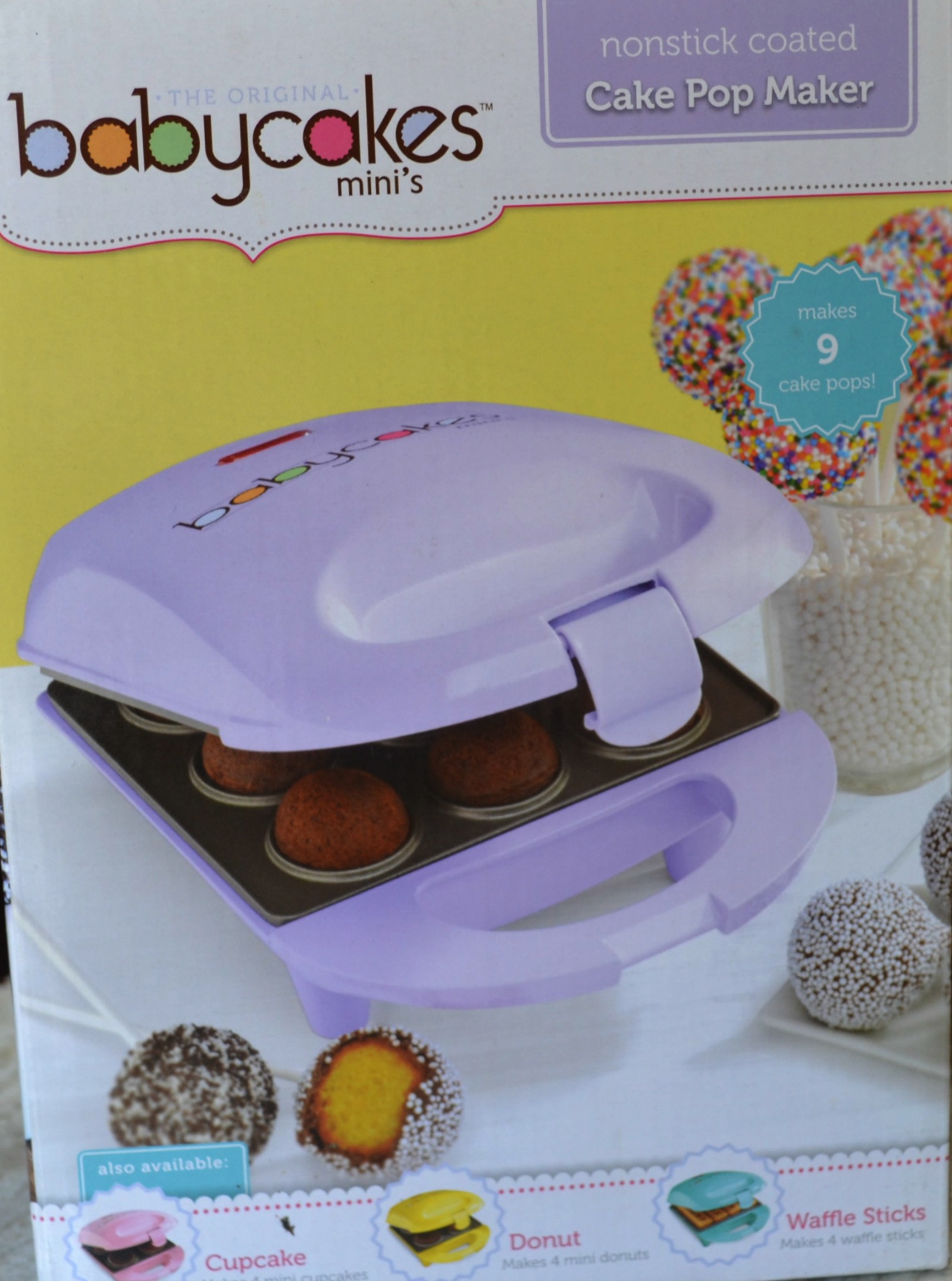 Babycakes Cupcake Maker (Purple)