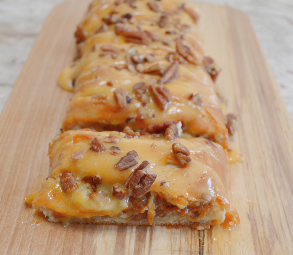Pumpkin Mascarpone Breakfast Braid is a warm and cozy fall breakfast made with spiced pumpkin filling, creamy mascarpone cheese, and flaky crescent dough.