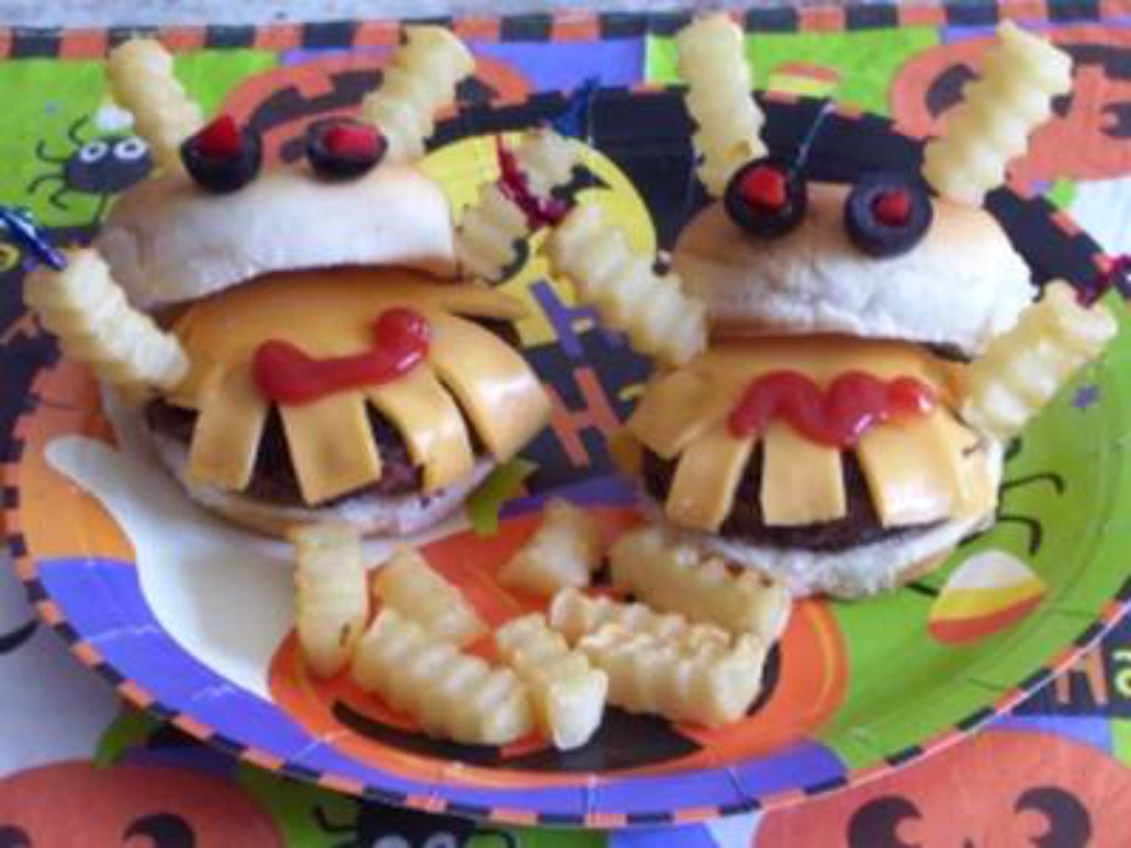 halloween party, halloween, mini monster burgers