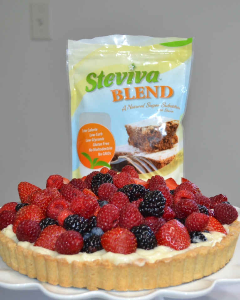 A refreshing berries & cream tart made with Stevia Blend