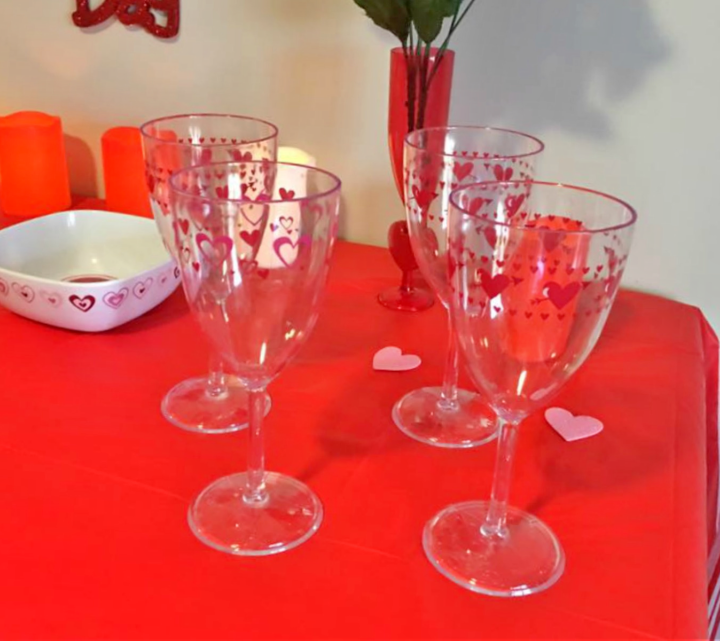 Valentine;s Day tips and treats for your children or grandchildren.