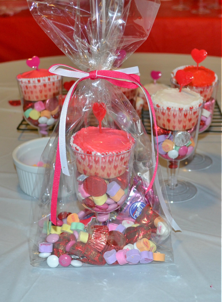 Valentine;s Day tips and treats for your children or grandchildren.