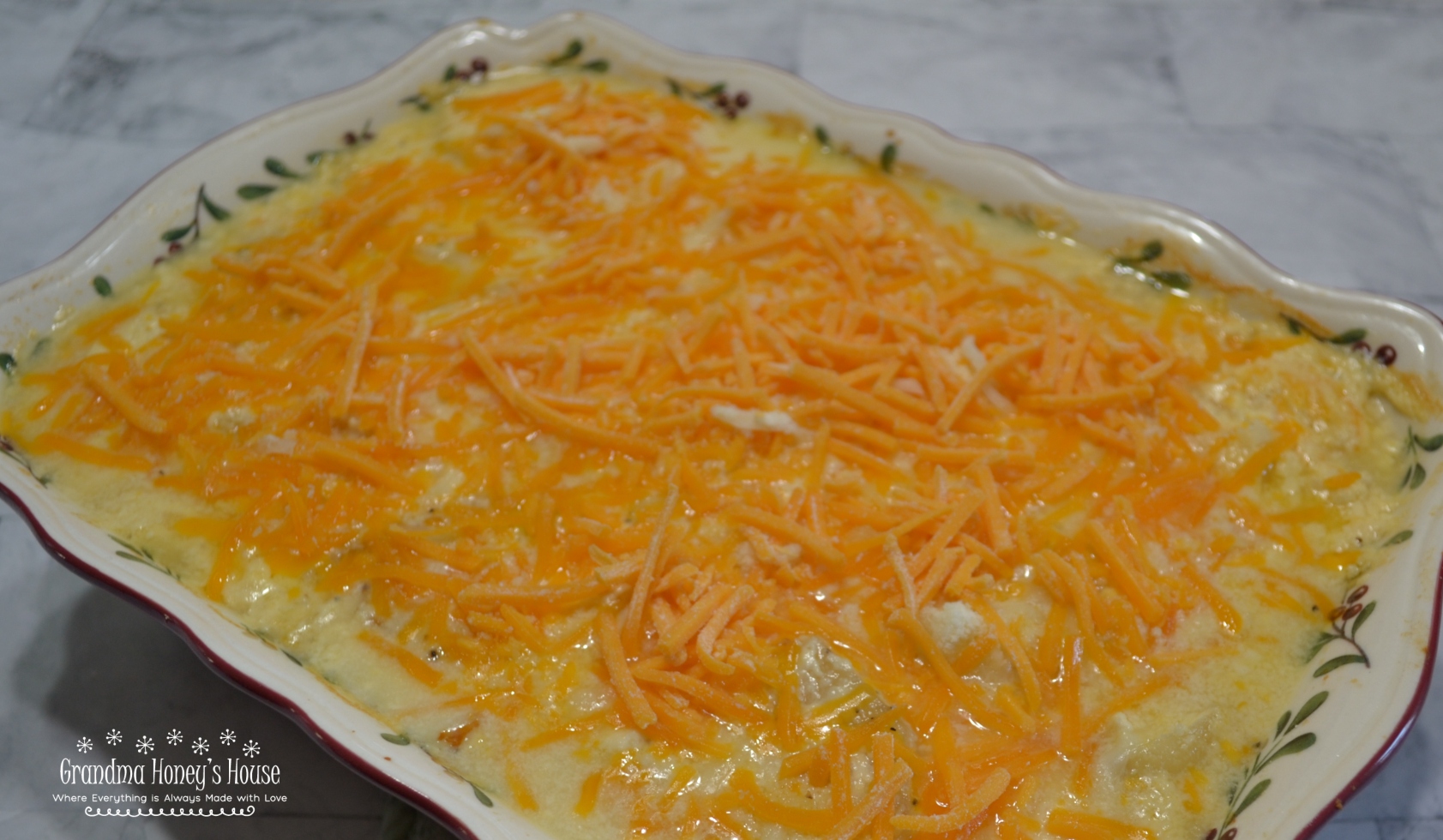 An Old Fashioned Scalloped Potato recipe packed with a rich creamy, cheesy sauce