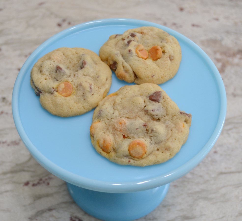 These Caramel Pecan Chocolate Chip Cookies are a basic chocolate chip recipe with the addition of caramel baking chips and pecan pieces. A soft center cookie with a toffee taste.