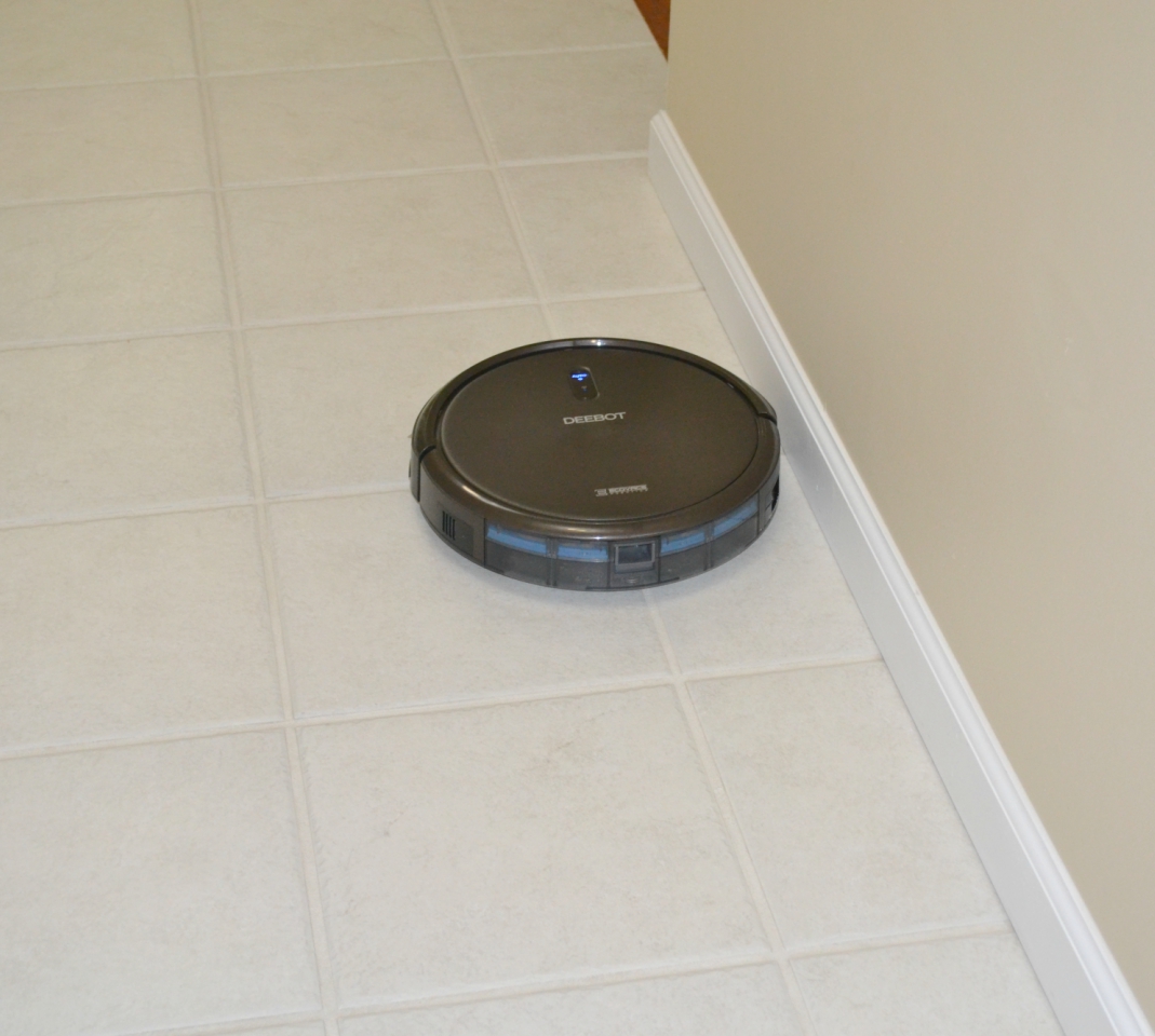 Review and functions of Deebot N79S robotic sweeper