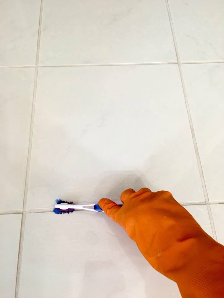 Best Way to Clean Grout (EVER!!!) 