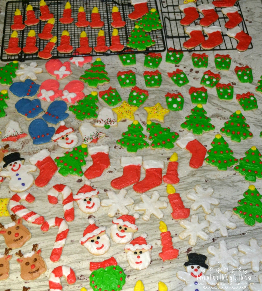 These decorated Christmas Sugar Cookies are an old time recipe that is so easy to make, delicious, and perfect for your holidays. 