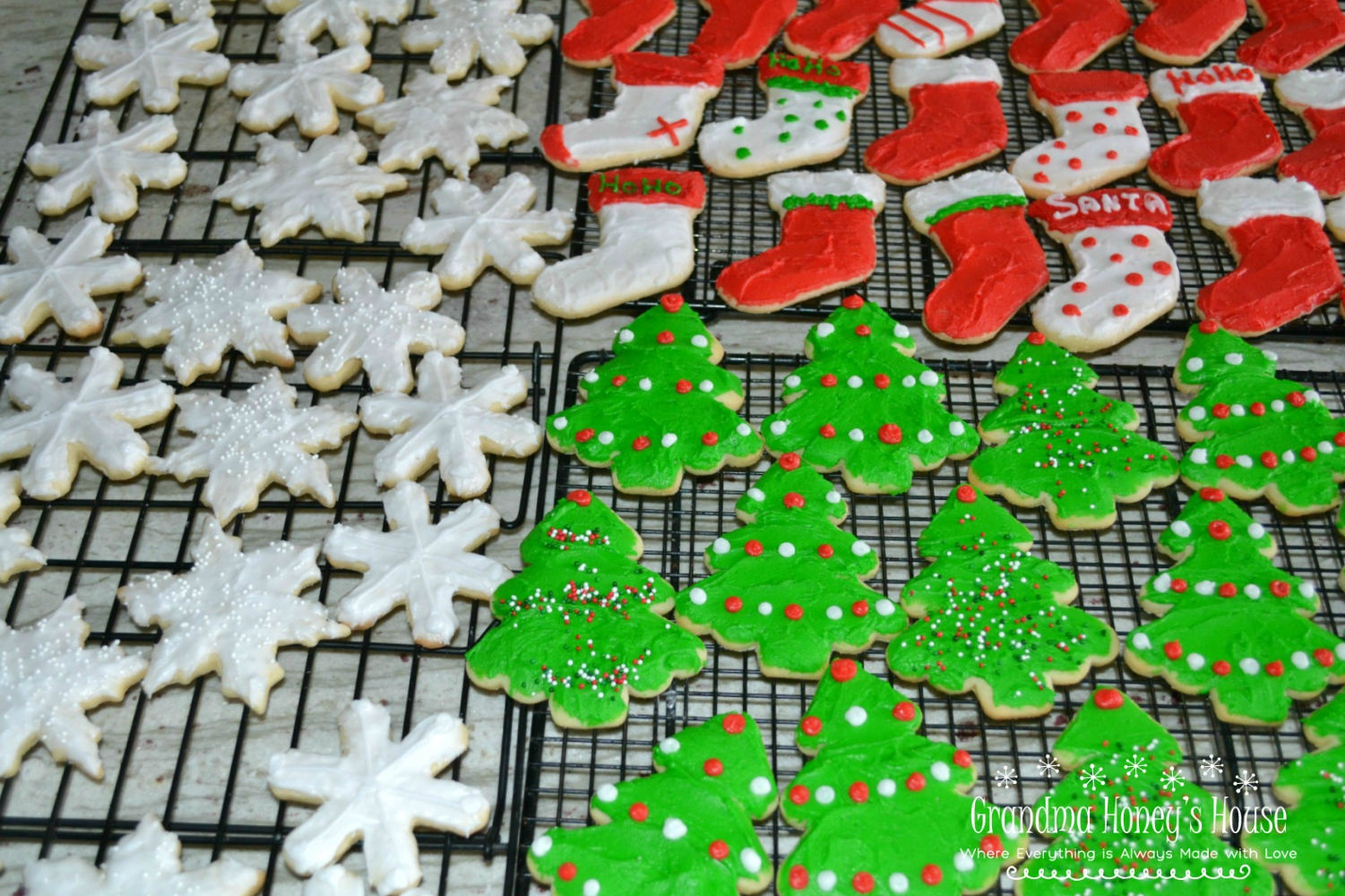 These decorated Christmas Sugar Cookies are an old time recipe that is so easy to make, delicious, and perfect for your holidays. 