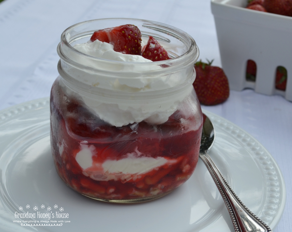 Strawberry Mascarpone Pretzel Salad in a Jar is a variation to the reto Strawberry Pretzel Salad that has been popular since the 1960's