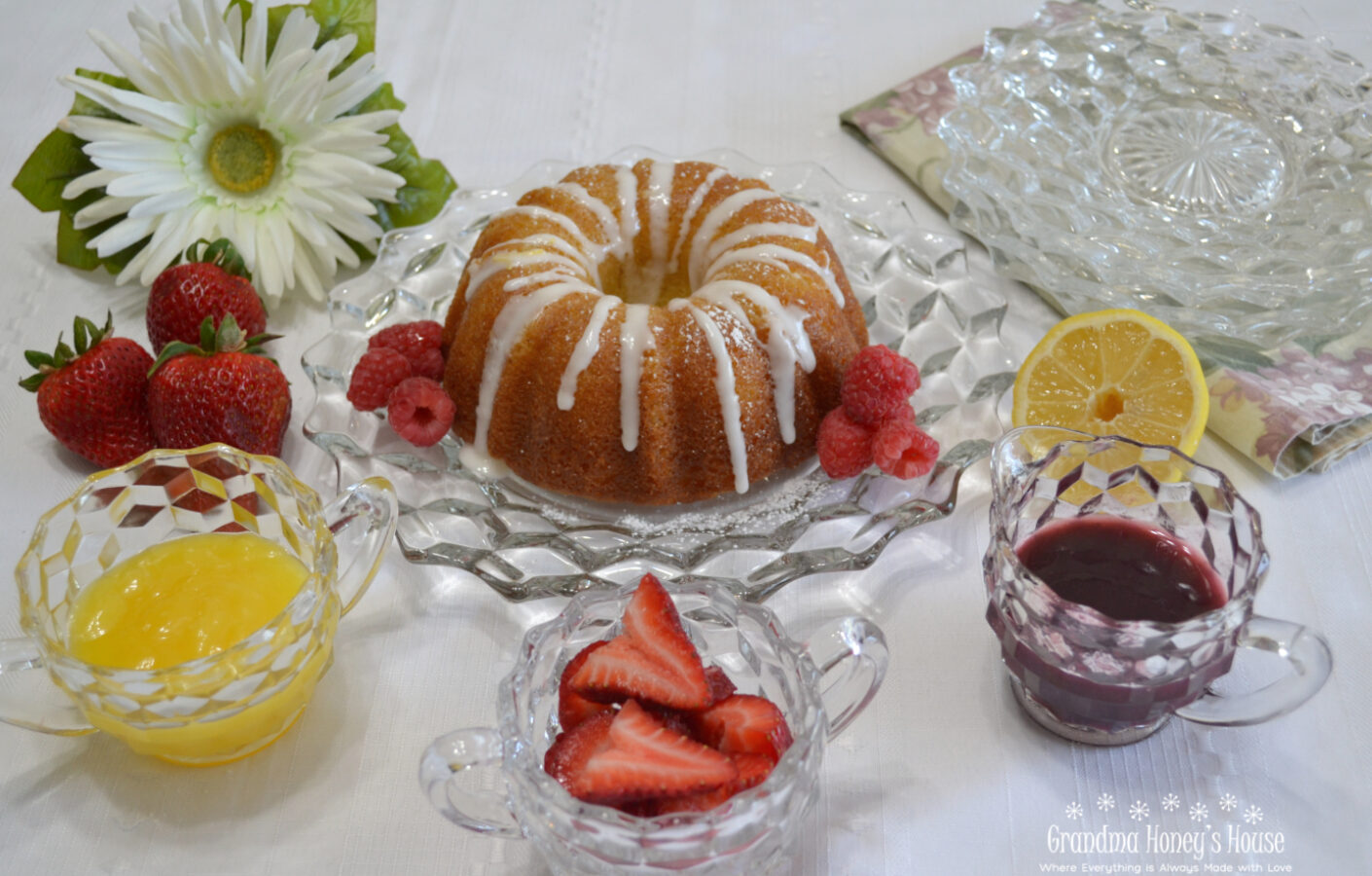 Small Bundt Cake Recipe (6 Inch) - Homemade In The Kitchen