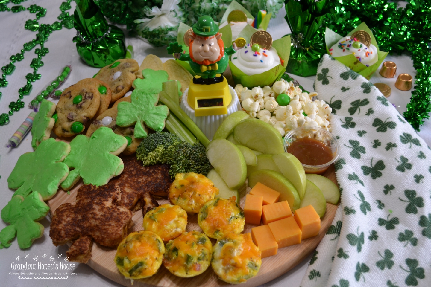 St Patrick's Day Snack Boards are easy to make, colorful, and full of savory and sweet treats. 