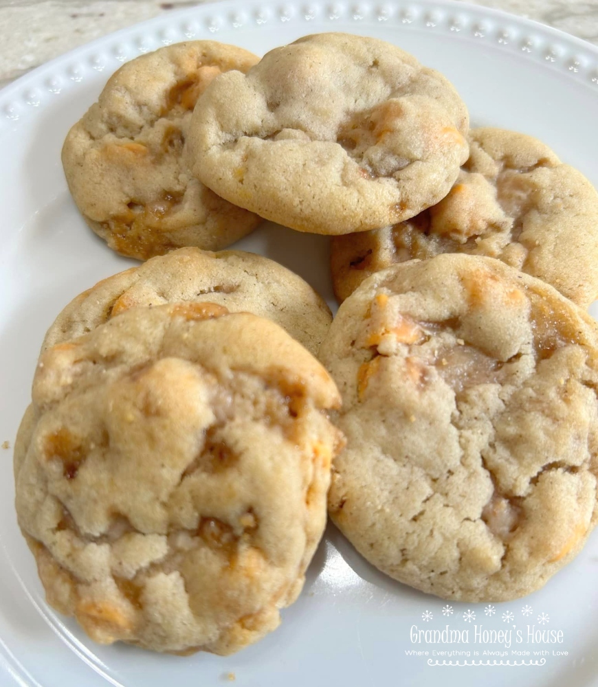 These Butterscotch Pumpkin Spice Cookies are a basic cookie dough filled with butterscotch and pumpkin spice morsels. The flavors blend so perfectly and capture the feeling of fall.