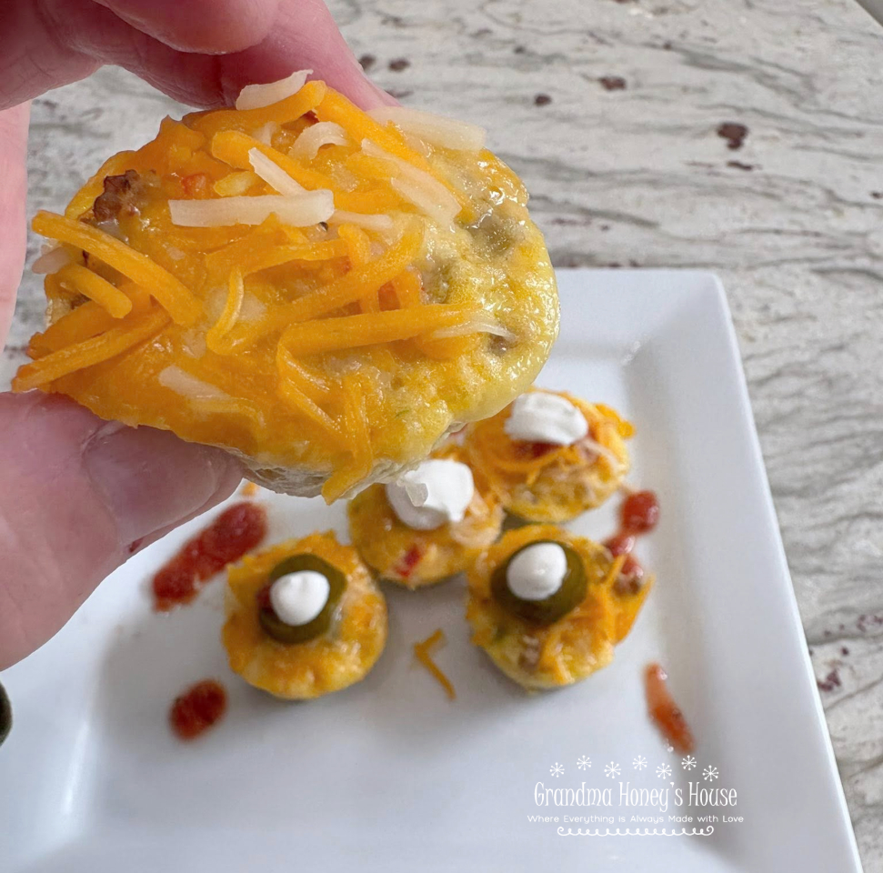 Crustless Southwest Mini Egg Bites are a perfect low carb breakfast or snack option, high in protein, gluten free and full of flavor. 
